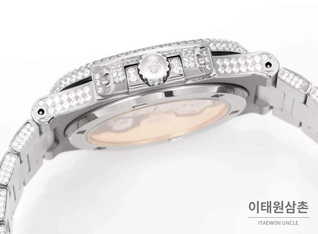 파텍필립 노틸러스 다이아몬드 세팅 다이아인덱스 오토매틱 5711 아이스블루 다이얼 스틸 브레이슬릿