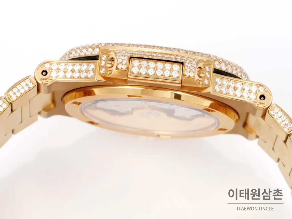 파텍필립 노틸러스 다이아몬드 세팅 다이아인덱스 오토매틱 5711 화이트 다이얼 골드 브레이슬릿