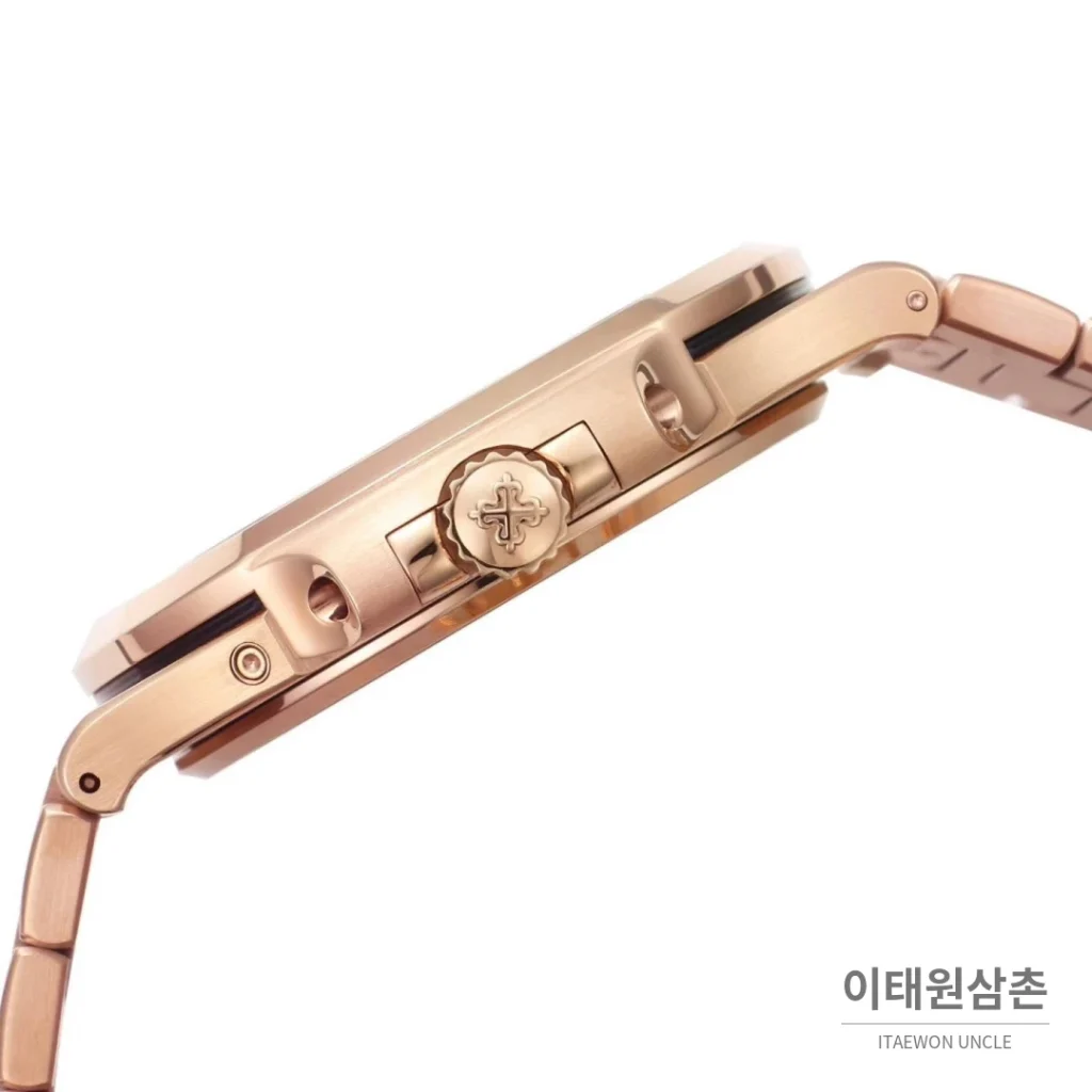 파텍필립 노틸러스 문페이즈 파워리저브 오토매틱 40mm 5712 브라운 다이얼