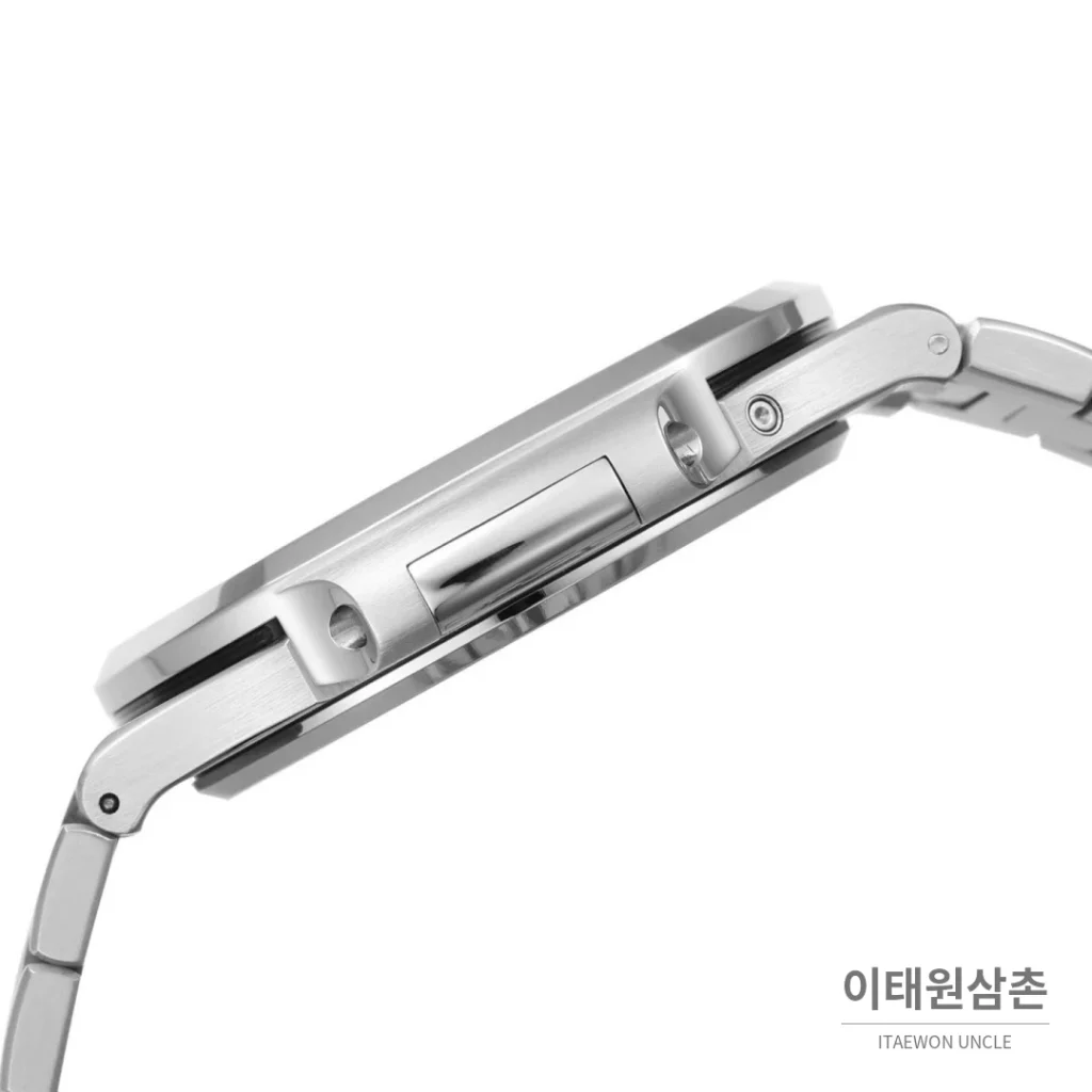 파텍필립 노틸러스 문페이즈 파워리저브 오토매틱 40mm 5712 네이비 다이얼