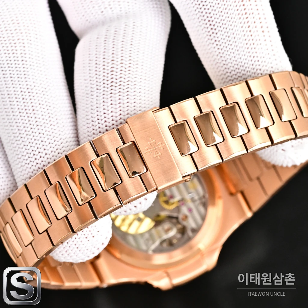 파텍필립 노틸러스 멀티펑션 로즈골드 베젤 브라운 다이얼 수동 40mm
