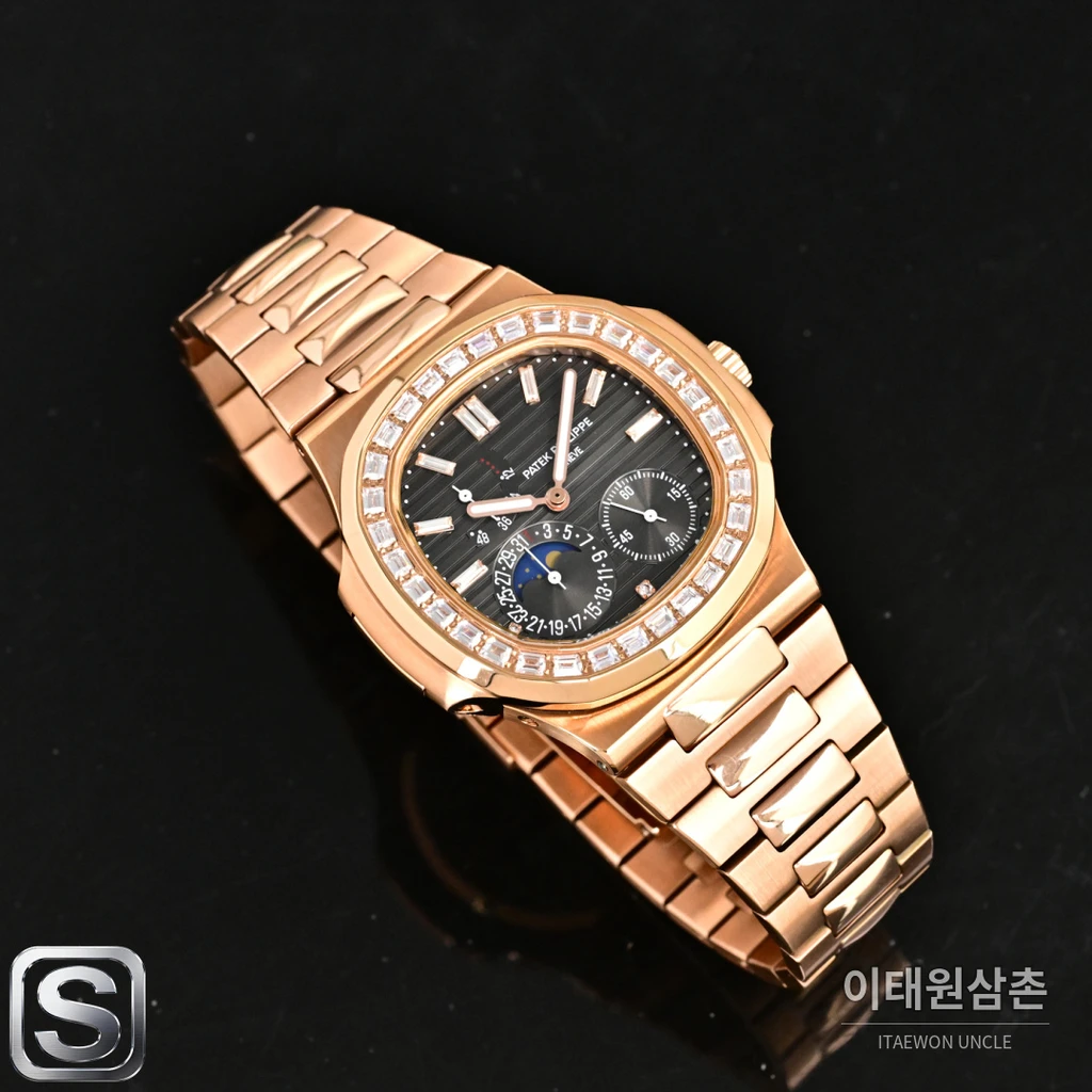 파텍필립 노틸러스 멀티펑션 로즈골드 베젤 브라운 다이얼 수동 40mm