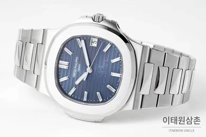 파텍필립 노틸러스 올리브그린 다이얼 스틸 오토매틱 40mm 올리브 그린