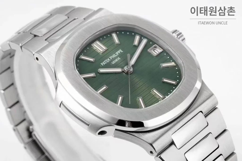 파텍필립 노틸러스 올리브그린 다이얼 스틸 오토매틱 40mm 올리브 그린 (3)