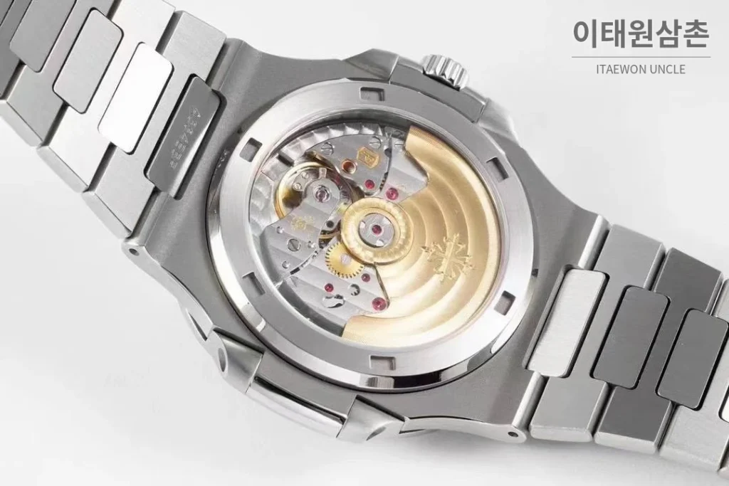 파텍필립 노틸러스 올리브그린 다이얼 스틸 오토매틱 40mm 올리브 그린 (3)