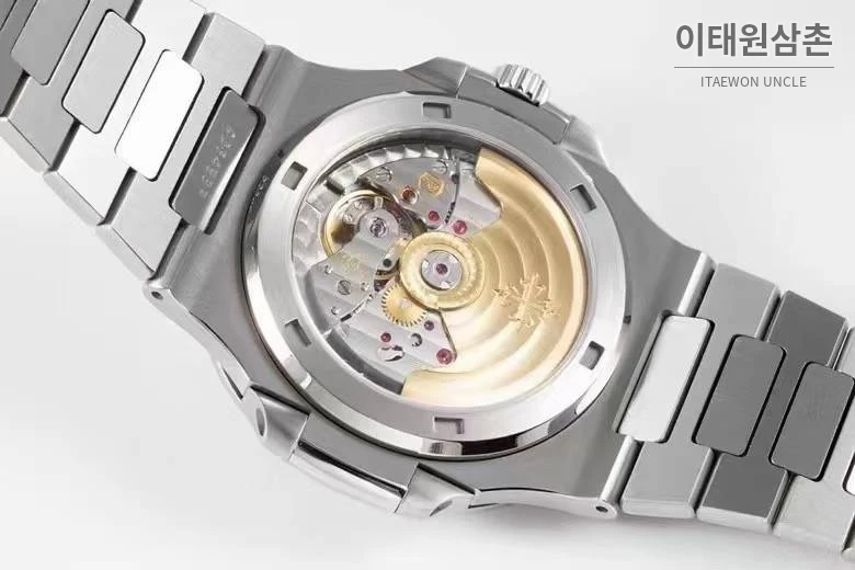파텍필립 노틸러스 올리브그린 다이얼 스틸 오토매틱 40mm 올리브 그린