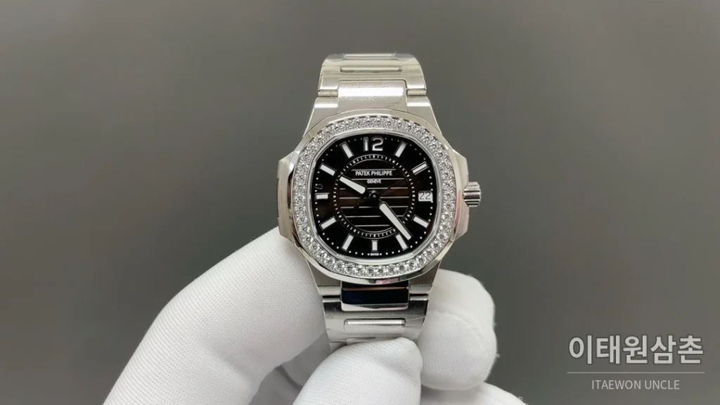 파텍필립 노틸러스 쿼츠 32mm 그린 다이얼