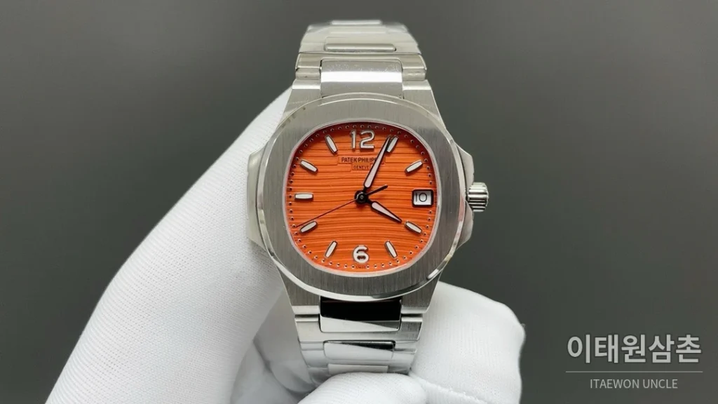 파텍필립 노utilus 쿼츠 32mm 자개 다이얼