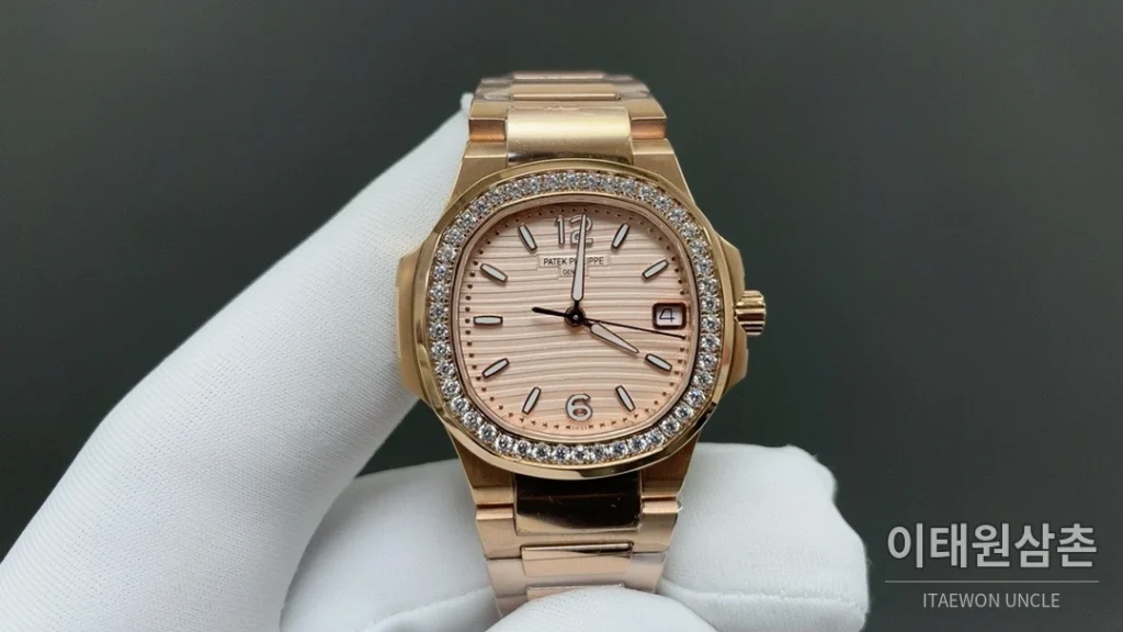 파텍필립 노틸러스 쿼츠 32mm 아이스블루 다이얼 (2)
