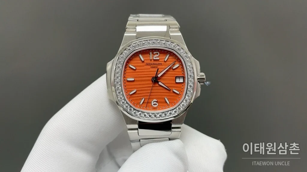 파텍필립 노utilus 쿼츠 32mm 핑크 다이얼