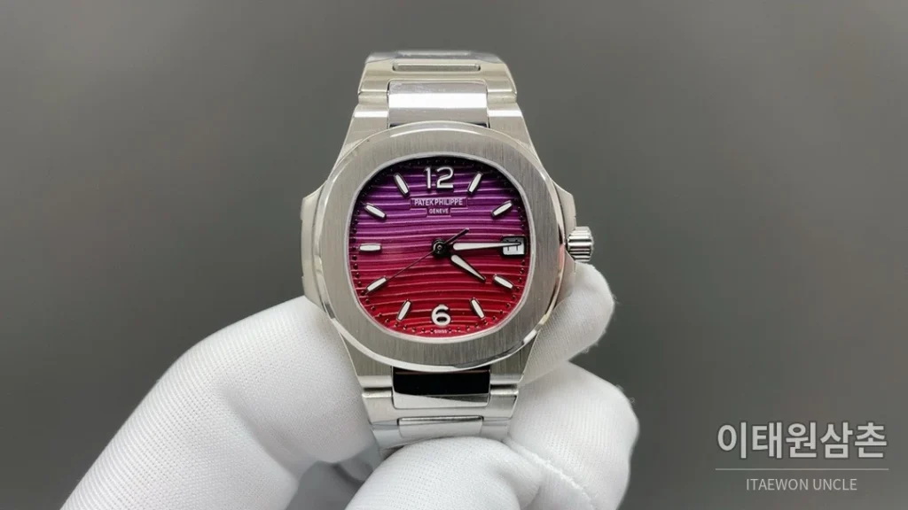 파텍필립 노틸러스 쿼츠 32mm (2)