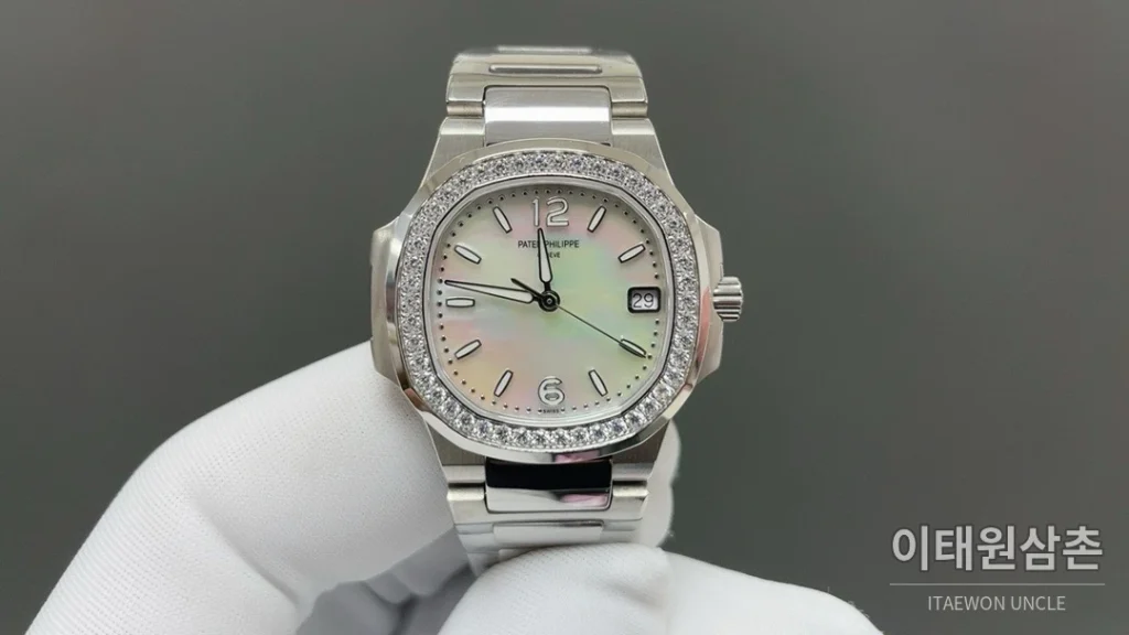파텍필립 노틸러스 쿼츠 32mm 그린 다이얼
