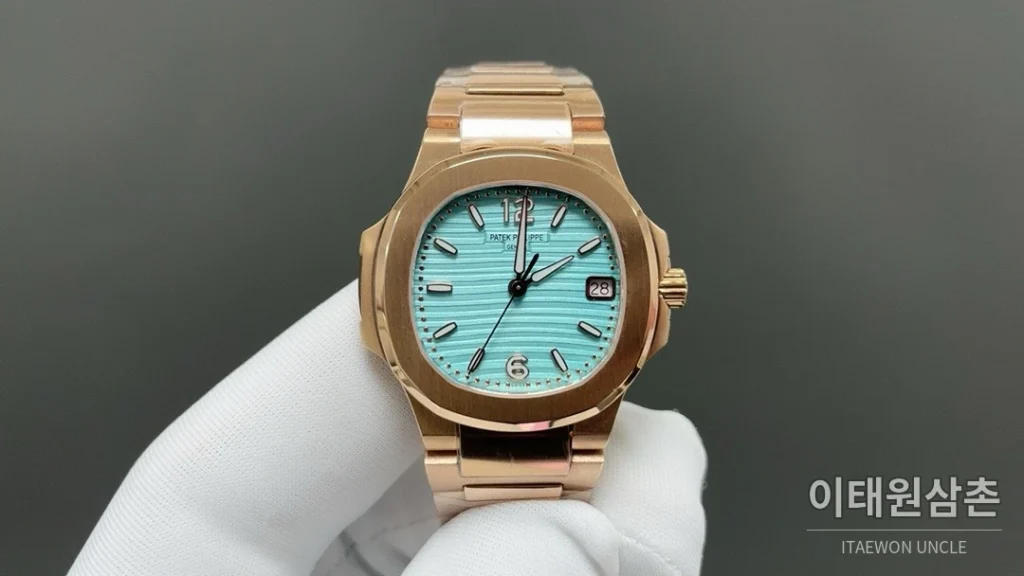 파텍필립 노utilus 쿼츠 32mm 화이트 다이얼