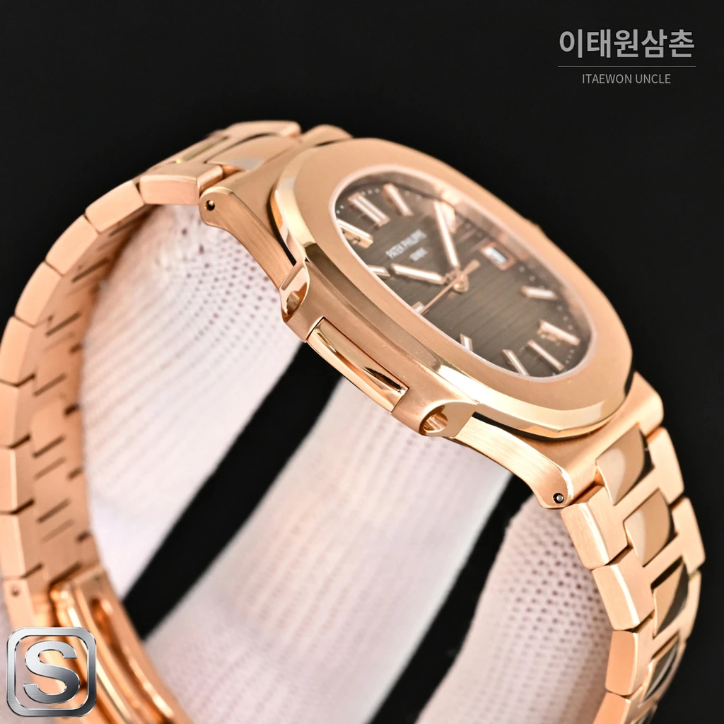 파텍필립 노틸러스 로즈골드 베젤 카키 다이얼 오토매틱 40mm