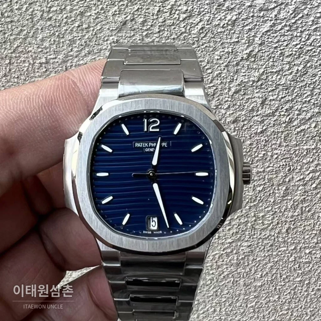 파텍필립 노틸러스 스틸 블루다이얼 오토매틱 35.2mm 7118 스틸 브레이슬릿