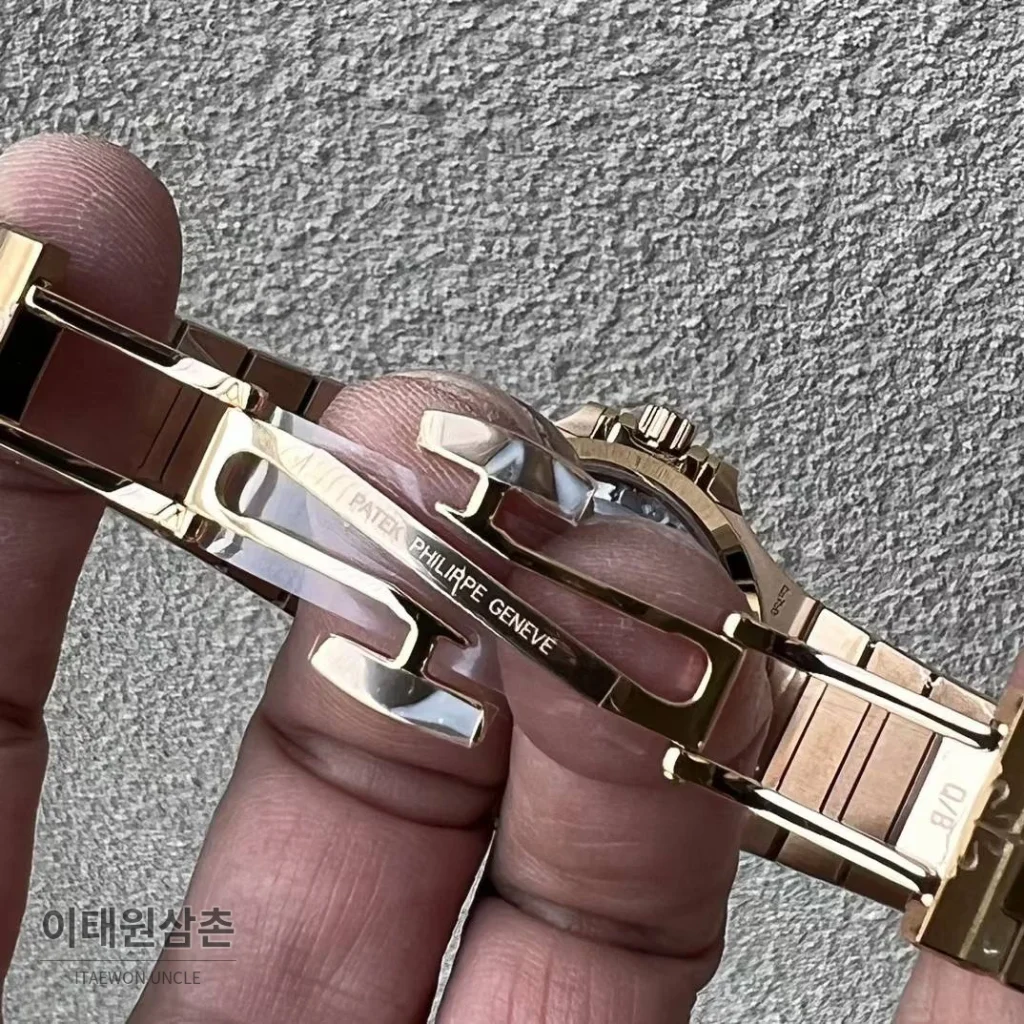 파텍필립 노틸러스 스틸 블루다이얼 오토매틱 35.2mm 7118 로즈골드 브레이슬릿