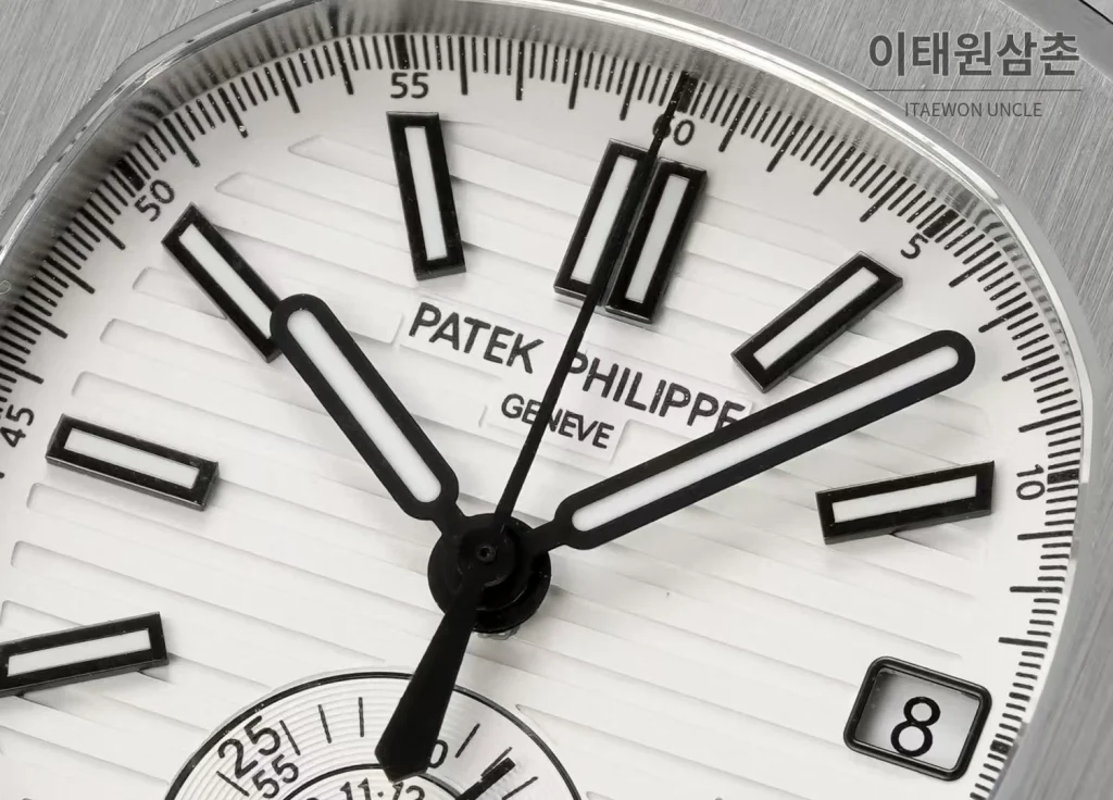 파텍필립 노틸러스 스틸 블루다이얼 크로노그래프 오토매틱 40.5mm 5980