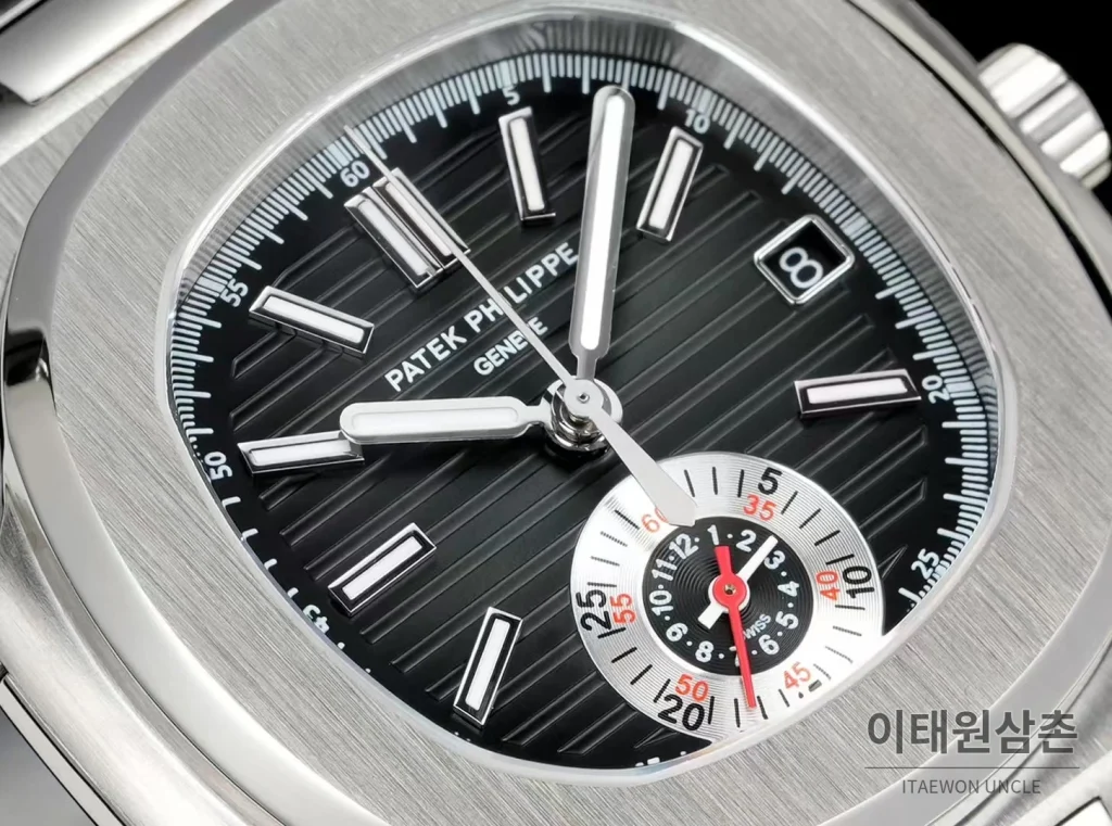 파텍필립 노틸러스 스틸 블루다이얼 크로노그래프 오토매틱 40.5mm 5980 (2)