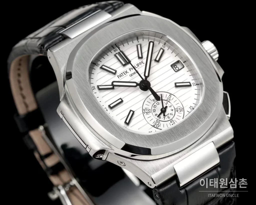 파텍필립 노틸러스 스틸 블루다이얼 크로노그래프 오토매틱 40.5mm 5980