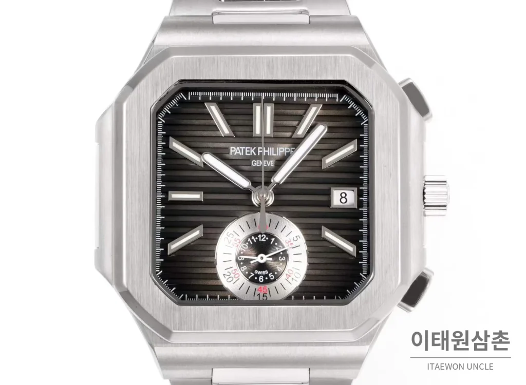 파텍필립 노틸러스 스틸 크로노그래프 오토매틱 44mm 블랙 (4)