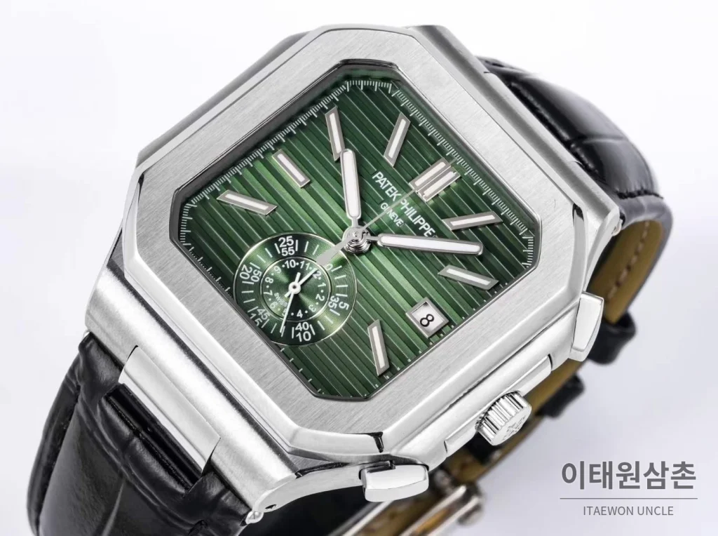 파텍필립 노틸러스 스틸 크로노그래프 오토매틱 44mm 5980/1A-014 그린 다이얼 블랙 가죽 스트랩