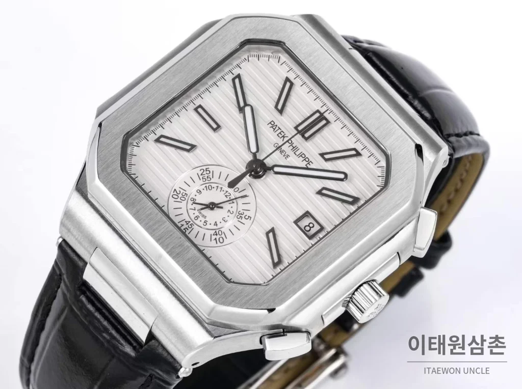 파텍필립 노틸러스 스틸 크로노그래프 오토매틱 44mm 5980/1A-014 화이트 다이얼 블랙 가죽 스트랩