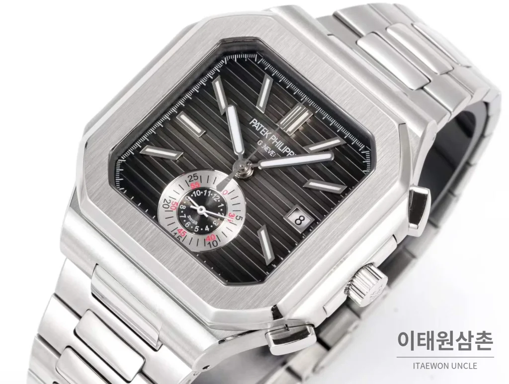 파텍필립 노틸러스 스틸 크로노그래프 오토매틱 44mm 블랙 (4)