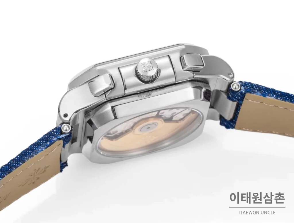 파텍필립 노틸러스 스틸 크로노그래프 오토매틱 44mm 5980/1A-014 블루 다이얼 블루 나일론 스트랩 (2)