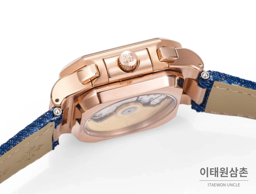파텍필립 노틸러스 스틸 크로노그래프 오토매틱 44mm 5980/1A-014 블루 다이얼 블루 나일론 스트랩 (4)