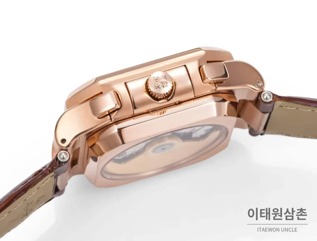 파텍필립 노틸러스 스틸 크로노그래프 오토매틱 44mm 5980/1A-014 브라운 다이얼 브라운 가죽 스트랩