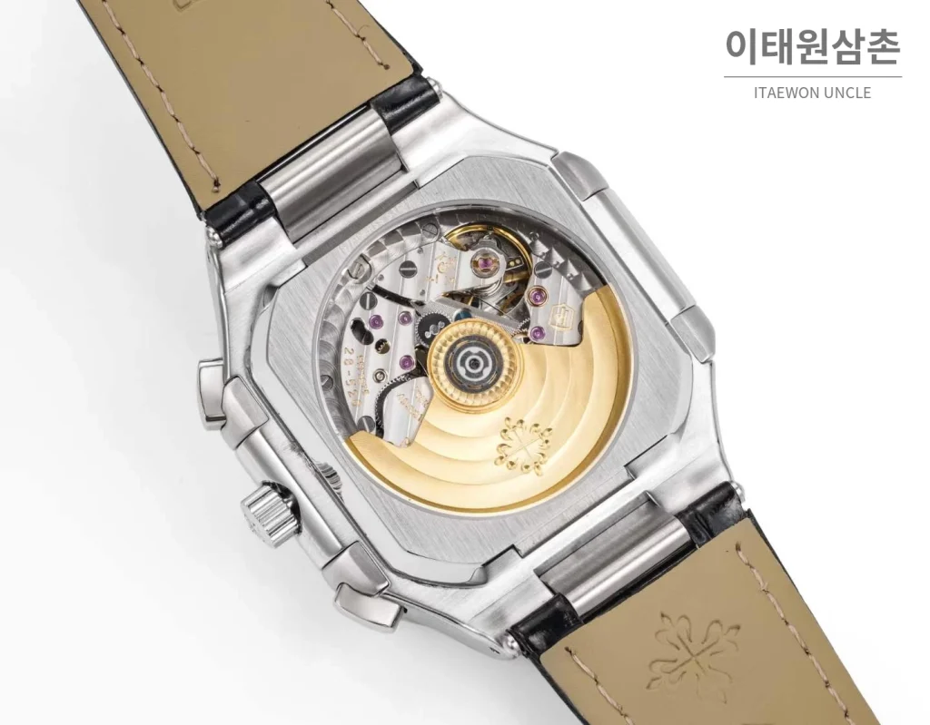 파텍필립 노틸러스 스틸 크로노그래프 오토매틱 44mm 5980/1A-014 화이트 다이얼 블랙 가죽 스트랩