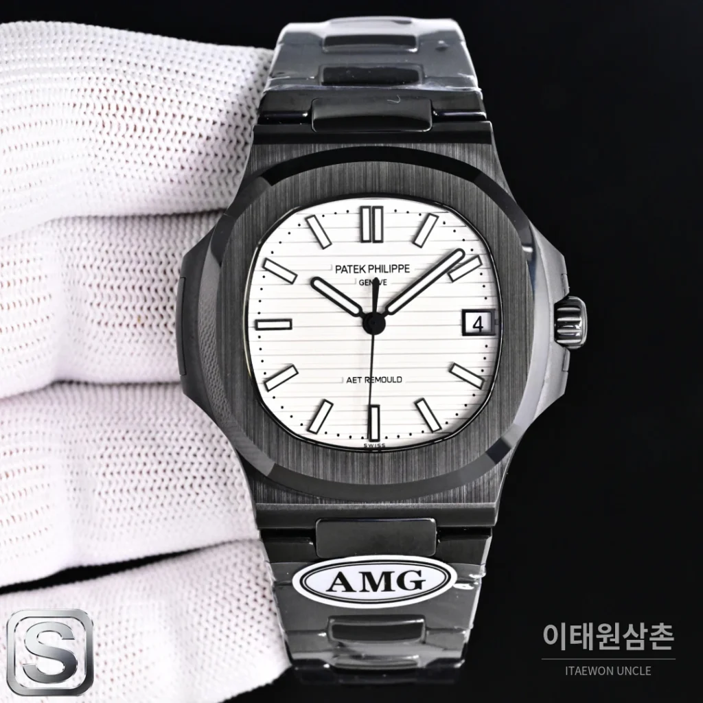 파텍필립 노틸러스 블랙 세라믹 아이스블루 다이얼 오토매틱 40mm 5711 스틸 브레이슬릿