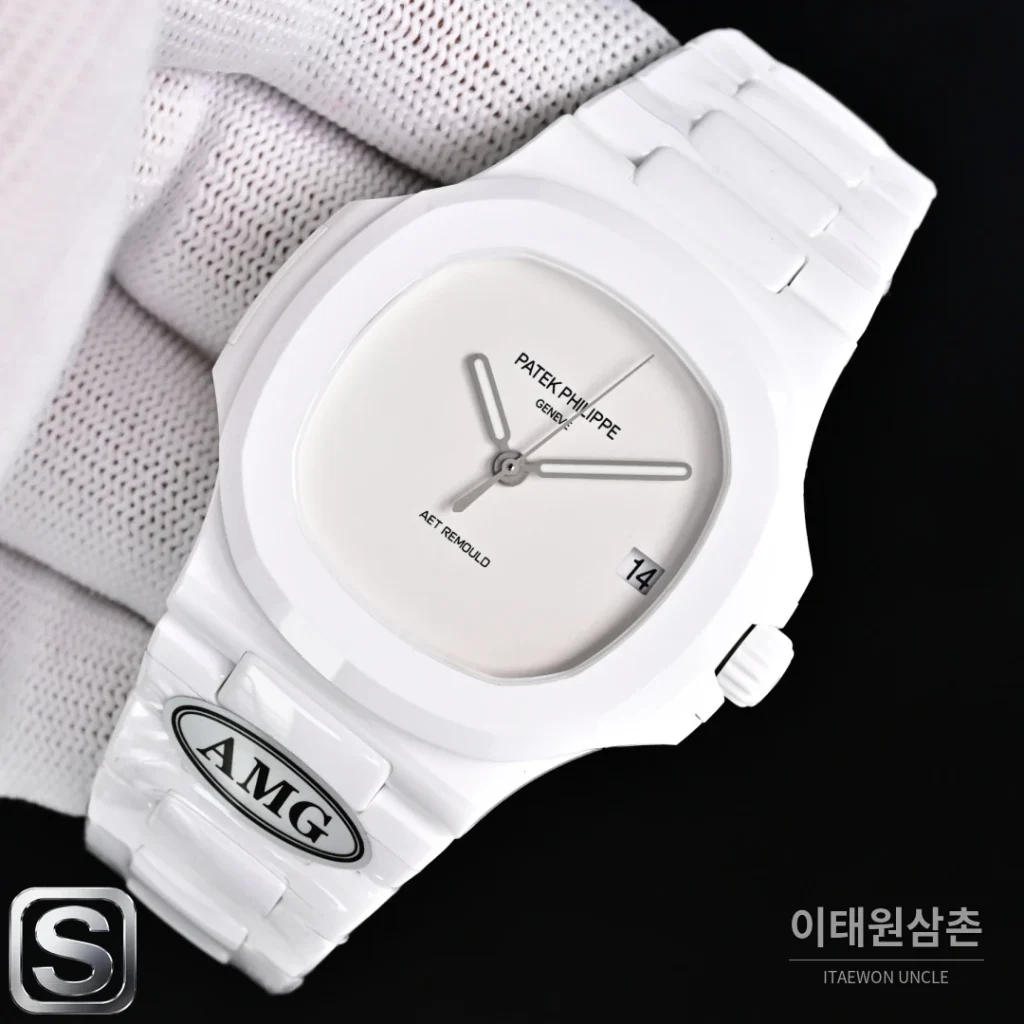 파텍필립 노틸러스 화이트 세라믹 아이스화이트 다이얼 오토매틱 40mm