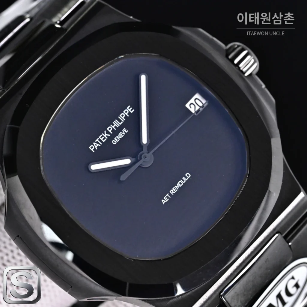 파텍필립 노틸러스 블랙 세라믹 아이스블루 다이얼 오토매틱 40mm 5711 세라믹 브레이슬릿