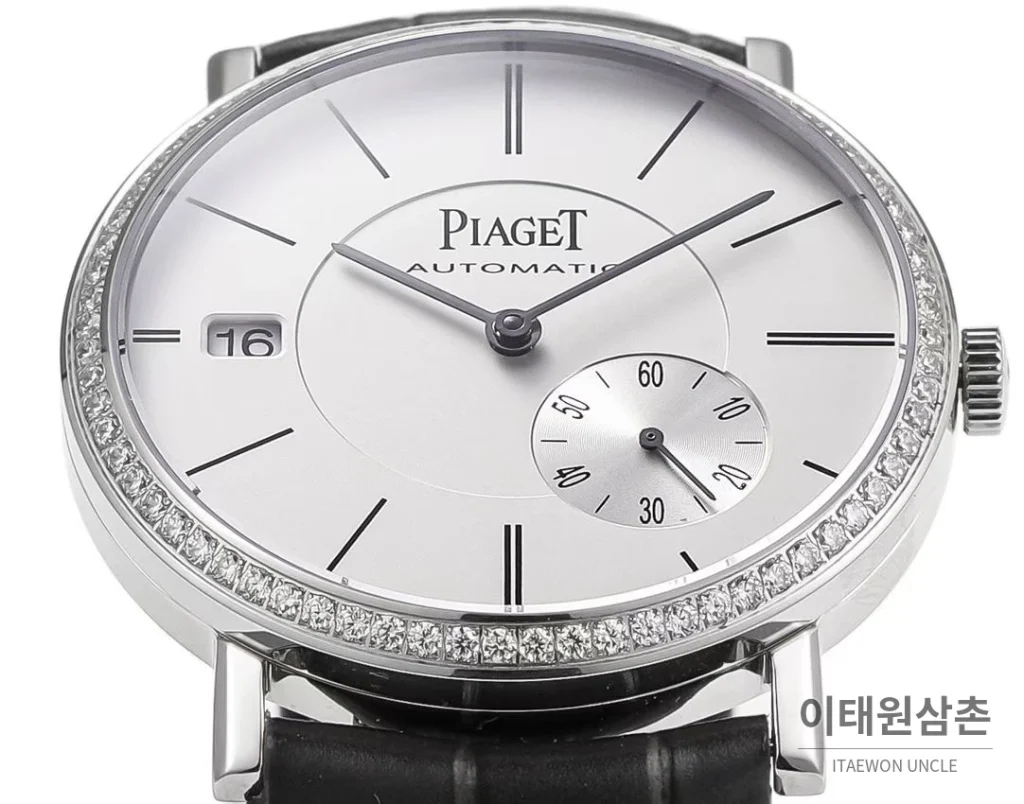 피아제 알티플라노 오리진 울트라씬 스몰세컨즈 데이트 오토매틱 40mm 실버 블랙 가죽 스트랩 실버 베젤
