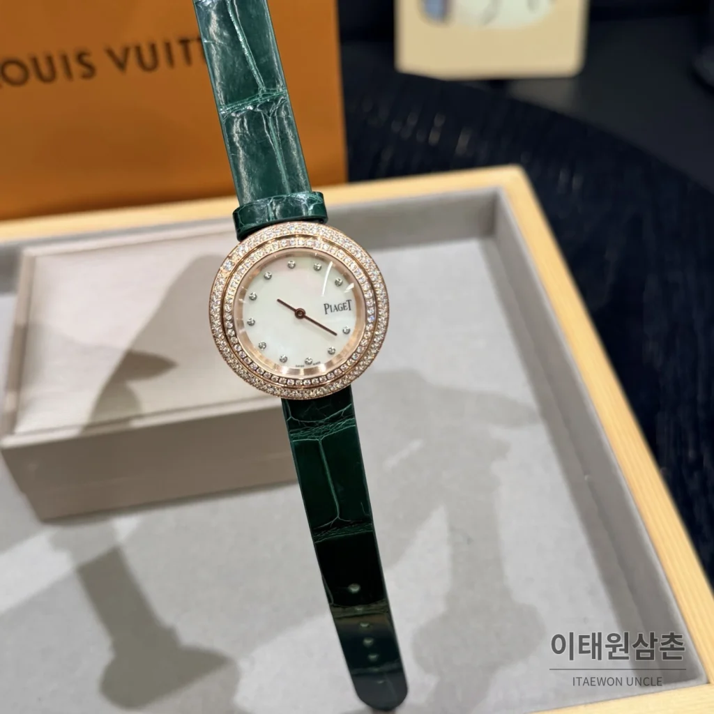 피아제 포세션 쿼츠 자개 다이얼