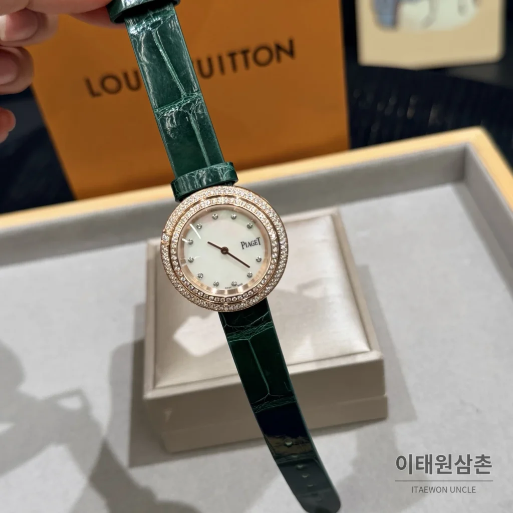 피아제 포세션 쿼츠 자개 다이얼