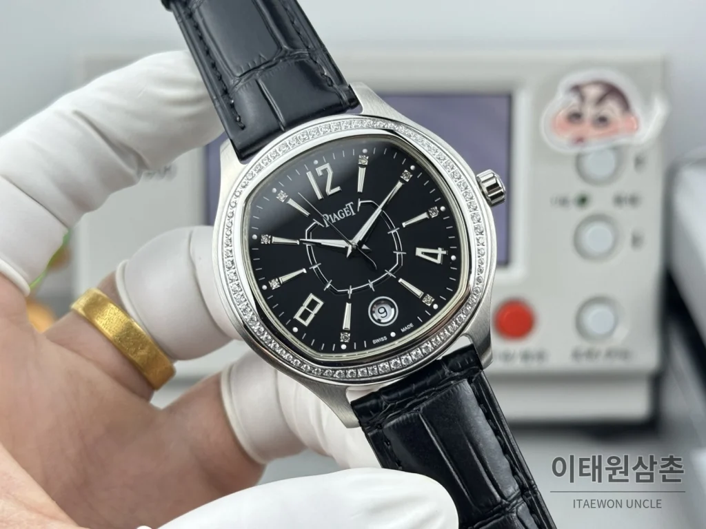 피아제 스퀘어케이스 블랙다이얼 레더스트랩 오토매틱 42mm