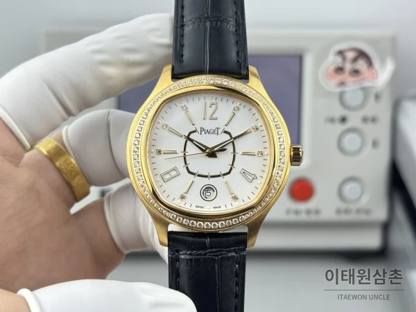 피아제 스퀘어케이스 골드베젤 화이트다이얼 오토매틱 42mm