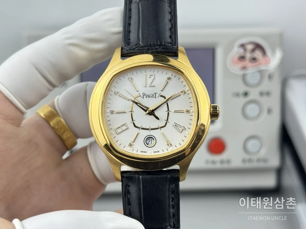 피아제 스퀘어케이스 골드베젤 화이트다이얼 오토매틱 42mm