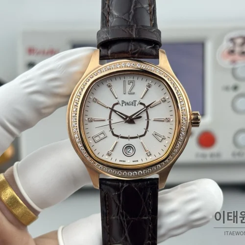 피아제 스퀘어케이스 로즈골드베젤 화이트다이얼 오토매틱 42mm