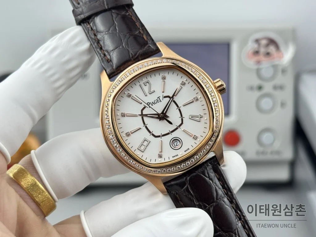 피아제 스퀘어케이스 로즈골드베젤 화이트다이얼 오토매틱 42mm