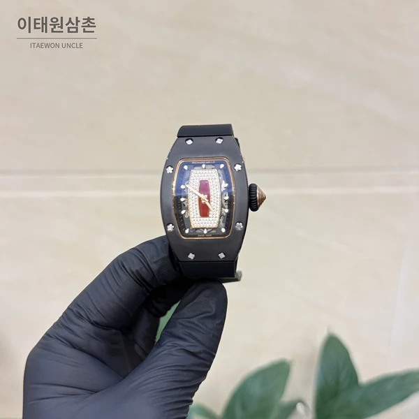 리차드밀 블랙세라믹베젤 레드다이얼 스켈레톤 여성용 시계
