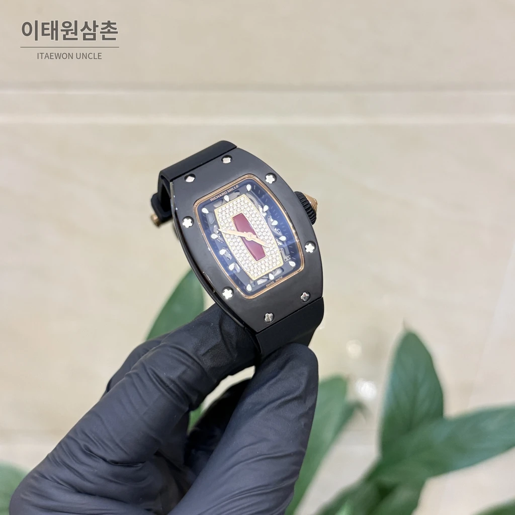 리차드밀 블랙세라믹베젤 레드다이얼 스켈레톤 여성용 시계