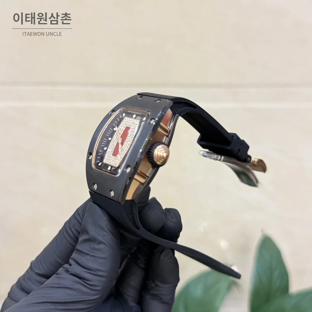 리차드밀 블랙세라믹베젤 레드다이얼 스켈레톤 여성용 시계