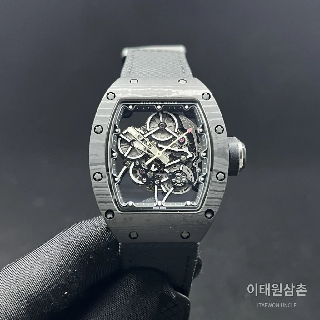 리차드밀 카본 TPT 쿼츠 TPT 스켈레톤 토노 수동 시계 47.33mm 스켈레톤 다이얼 그레이 러버 스트랩