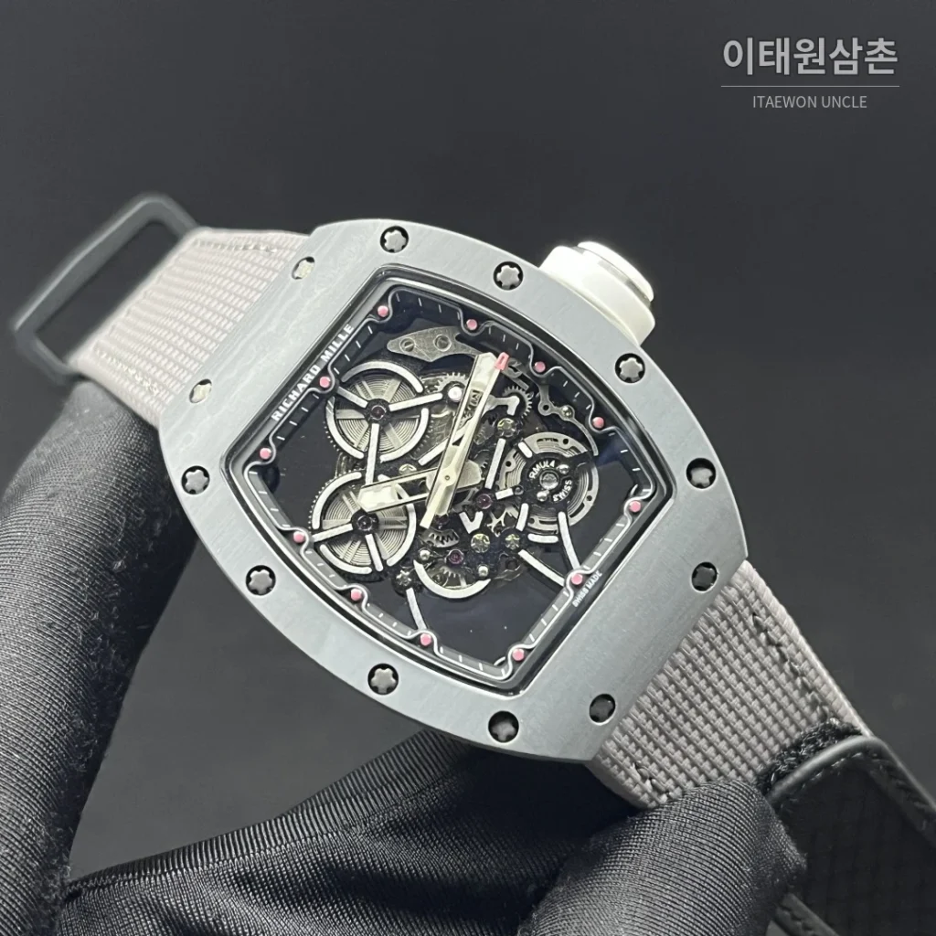 리차드밀 카본 TPT 쿼츠 TPT 스켈레톤 토노 수동 시계 47.33mm 스켈레톤 다이얼 그레이 나일론 스트랩