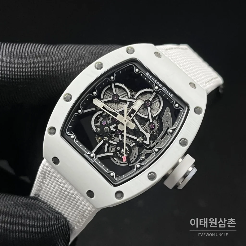 리차드밀 카본 TPT 쿼츠 TPT 스켈레톤 토노 수동 시계 47.33mm 스켈레톤 다이얼 화이트 나일론 스트랩