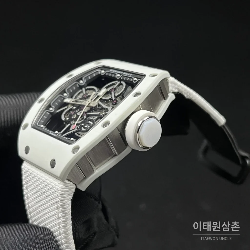 리차드밀 카본 TPT 쿼츠 TPT 스켈레톤 토노 수동 시계 47.33mm 스켈레톤 다이얼 화이트 나일론 스트랩