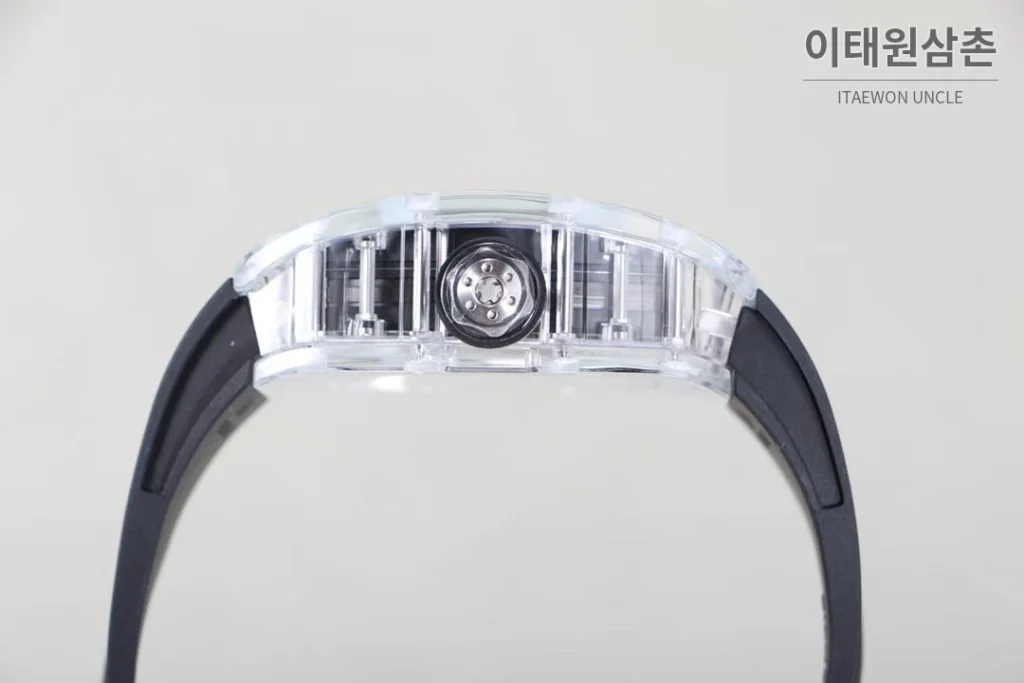 리차드밀 크리스탈 스켈레톤 헨드와인드 무브먼트 51mm RM055 스켈레톤 다이얼 블랙 러버 스트랩 카본 케이스